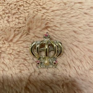 Crown pins